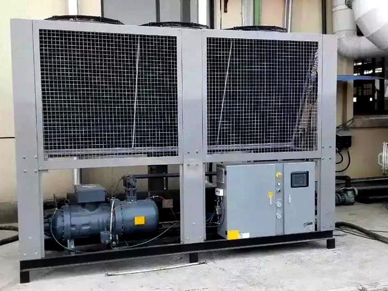 風冷螺桿式冷水機