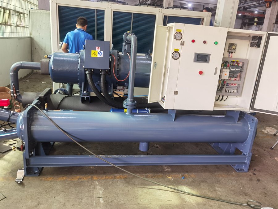 水冷螺桿式冷水機組有什么優勢？