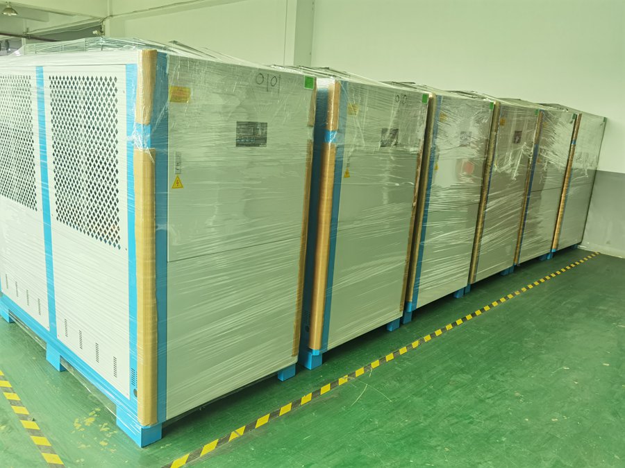 水冷冷水機如何清洗散熱器？