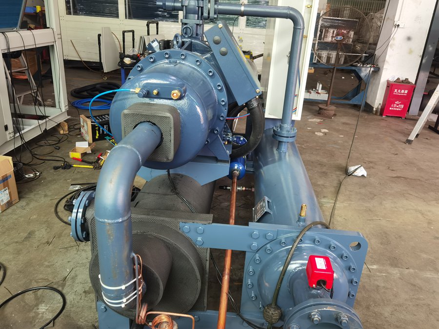 水冷螺桿式冷水機如何拆？