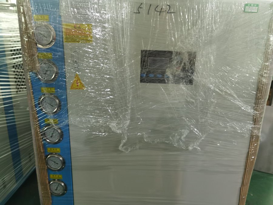 防凍液可以加螺桿式冷水機嗎？