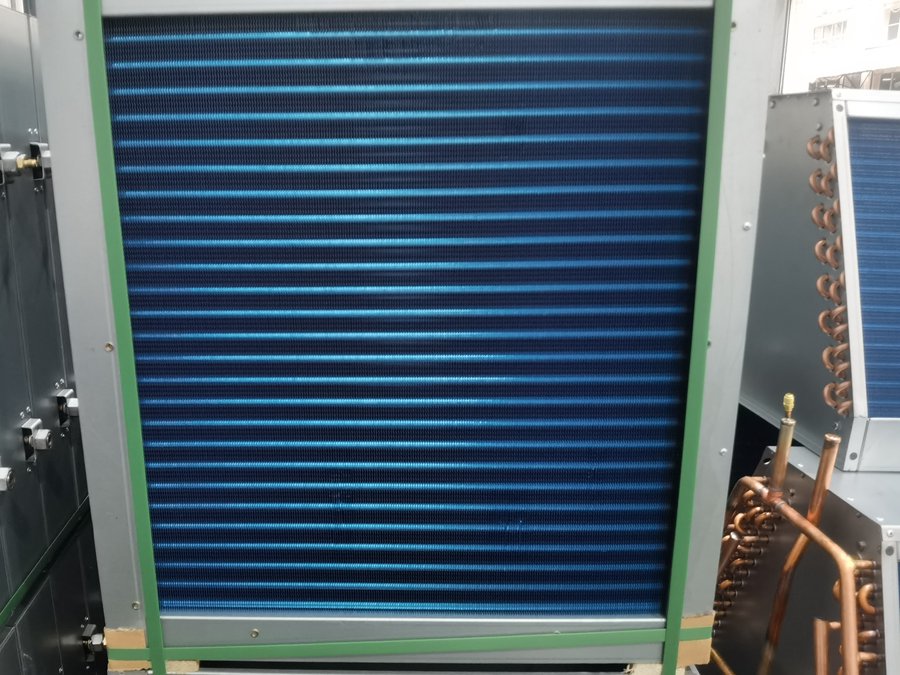 水冷螺桿式冷水機(jī)由哪幾部分組成？