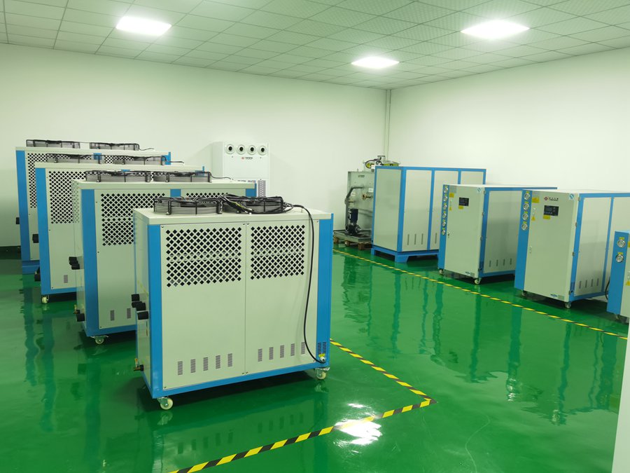 水冷螺桿機可以隨時停機嗎？